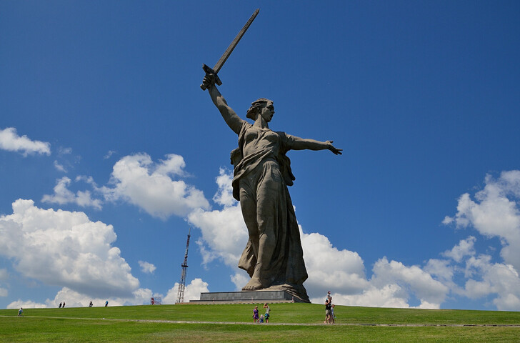 18.04 Новая целина памятник4